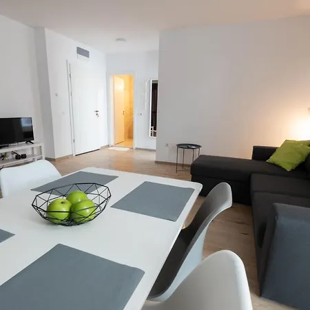 Апартаменты Aparthotel Primorsko 2*