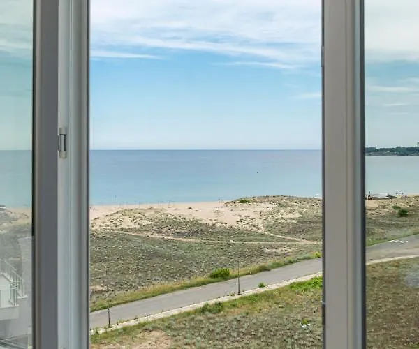 Aparthotel Primorsko 아파트