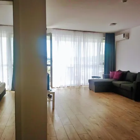 Aparthotel Primorsko