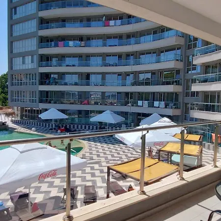 Aparthotel Primorsko 普里莫尔斯科